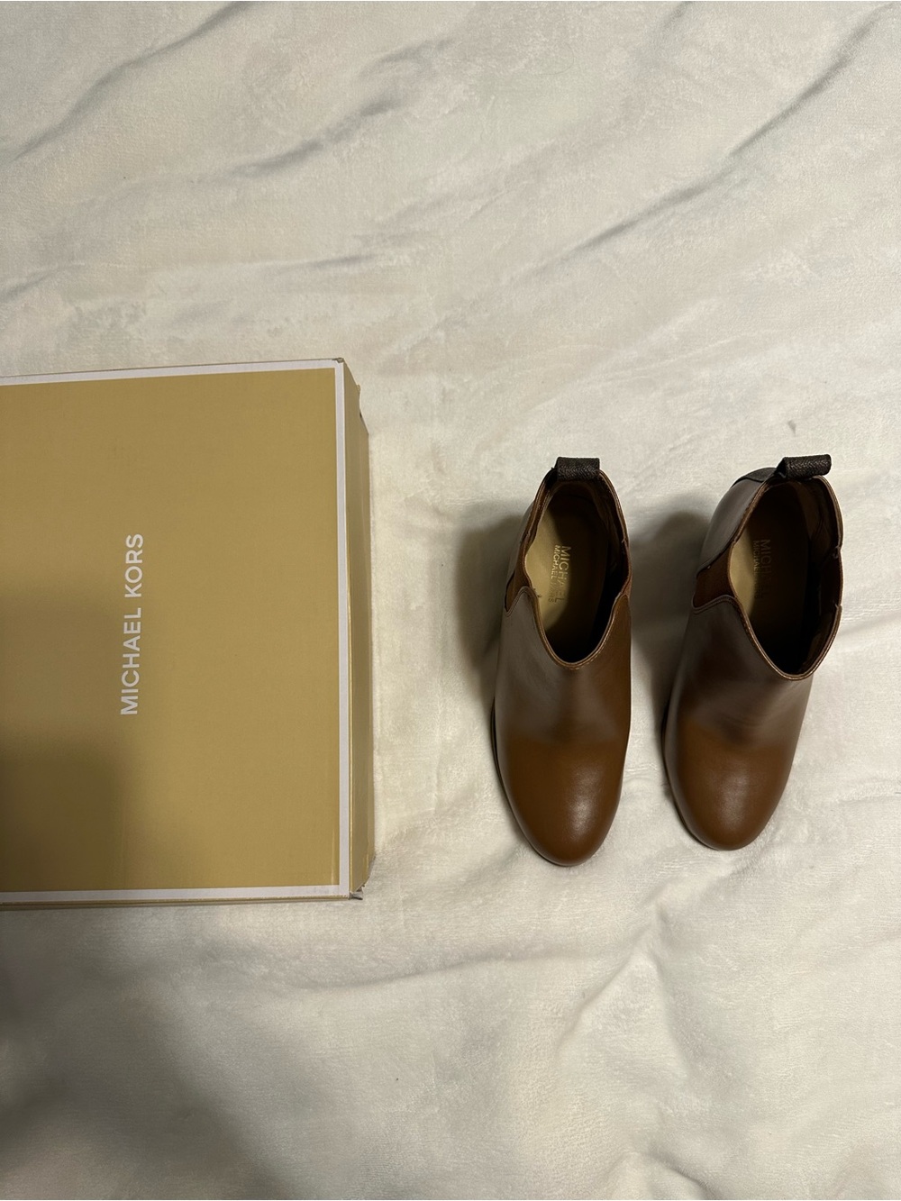 Michael Kors Tan Brown Chelsea Block Heel Ankle Boots - Picture 2 of 7